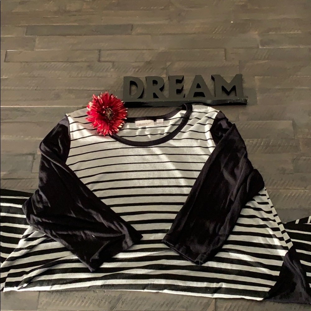 Womens Avenue Shirt